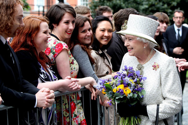 British queen begins historic visit to Ireland