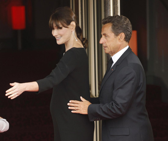 Bruni-Sarkozy backs anti-sexism campaign