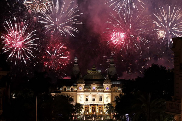 Monaco's prince weds bride in lavish ceremony