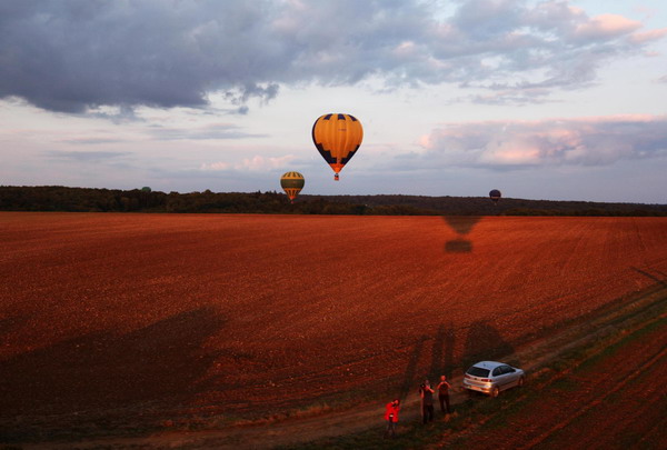 Hot air balloons again in France