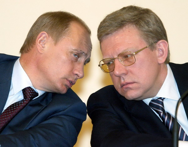 Russia's finance cheif rebels over Putin