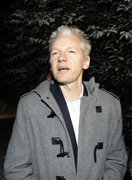 WikiLeaks founder walks free after bail granted