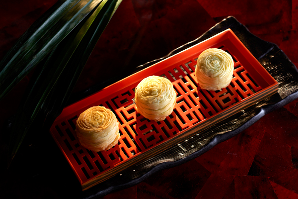 Luxury mooncakes