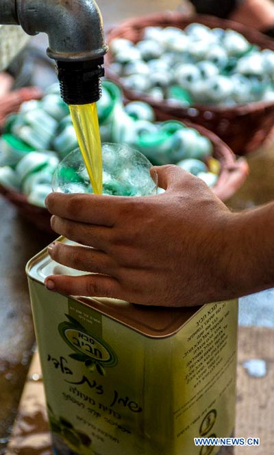 Olive festival kicks off at N Israel's olive oil factory