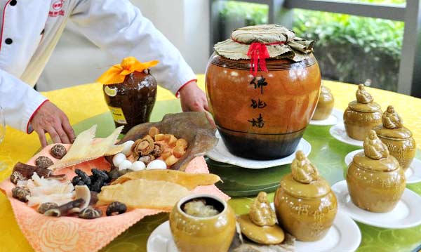 China's local delicacy: Buddha Jumps Over the Wall