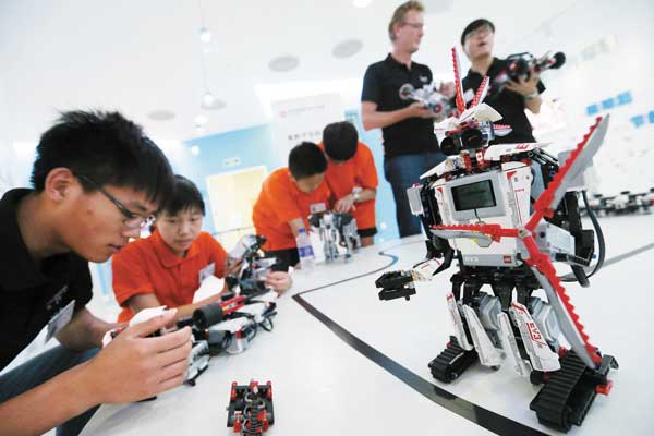 Robot classes set students up for future careers