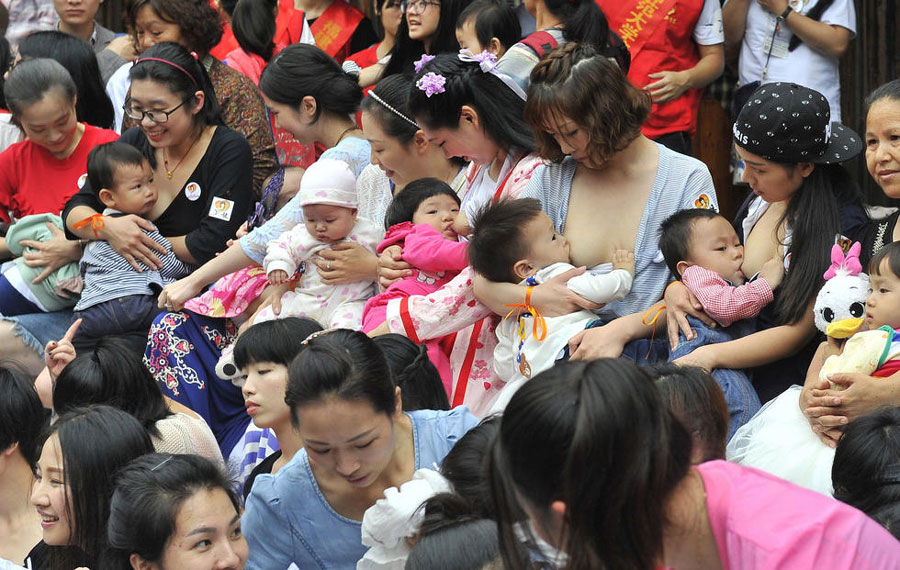 Fuzhou mothers launch campaign to promote public breastfeeding