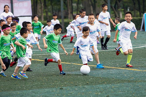 Football carnival held for the kids in Guangzhou