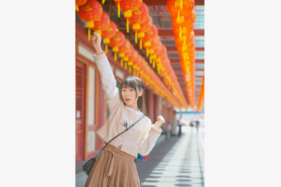 Actress Xu Jiao shoots for fashion photos