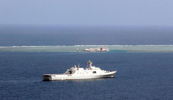 Time for US to stop militarization of South China Sea