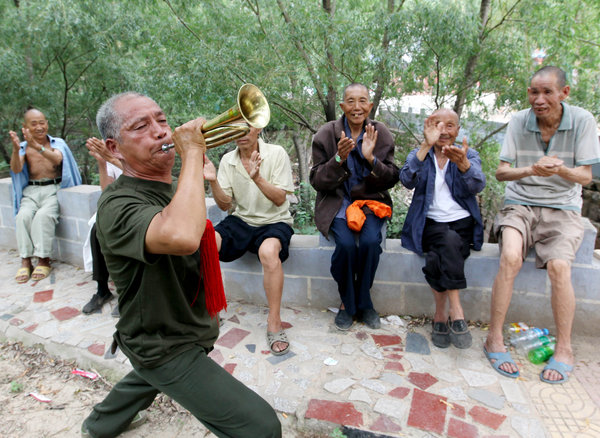 Former army trumpeter touts tofu today