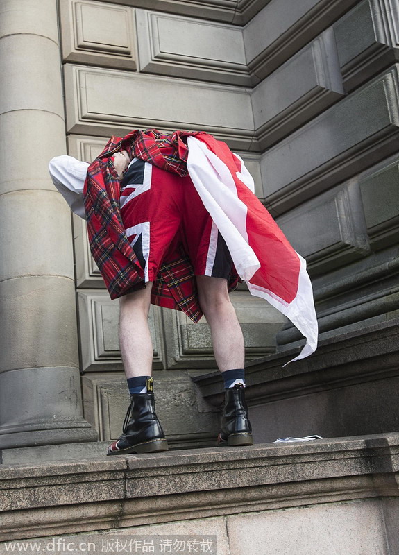 Fashion sparkles ahead of Scotland referendum