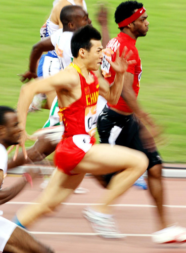 Chinese 100m sprinter makes history at Asiad