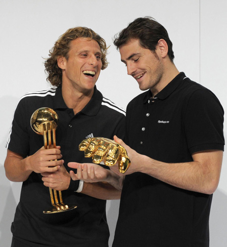Achteruit Registratie Kalksteen Golden awards for top FIFA World Cup Trio