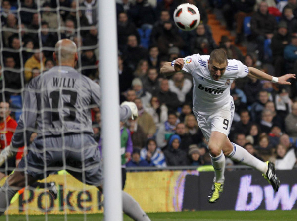 Hat-tricked Ronaldo on song as Real thrash Malaga 7-0