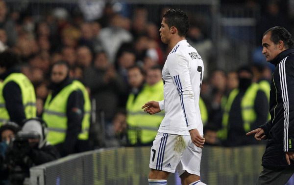 Hat-tricked Ronaldo on song as Real thrash Malaga 7-0