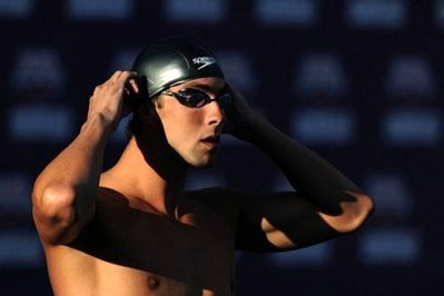 Phelps sweeps Indy GP for five golds