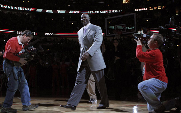 Jordan, Pippen attend Bulls' 1st NBA title celebration