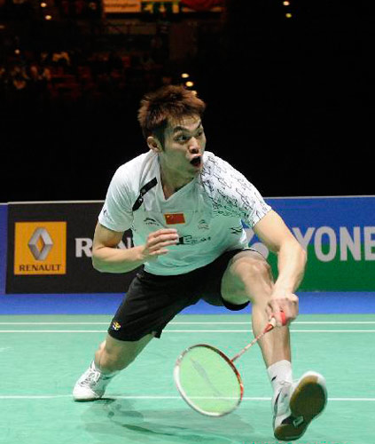 Lee Chong Wei beats 'Super Dan' to keep All England crown