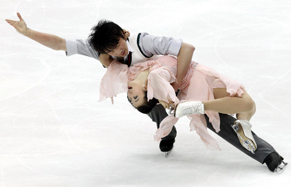 China's ice dance pair advances in worlds