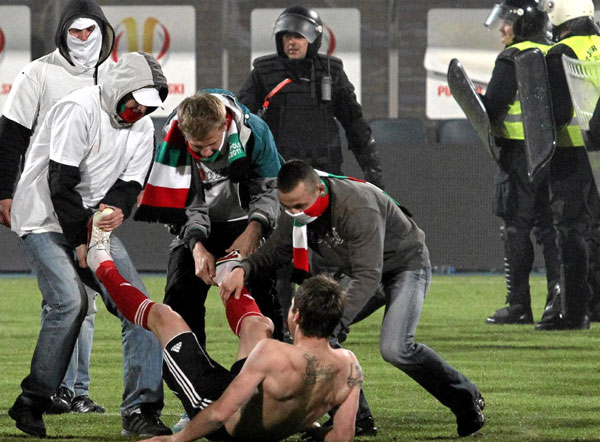 Fans barred from stadiums after Polish Cup riot