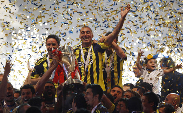 Fenerbahce claim Turkish title for 18th time