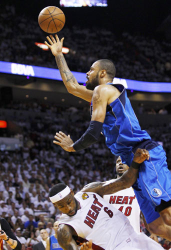 Mavericks top Heat for first NBA title, Nowitzki MVP