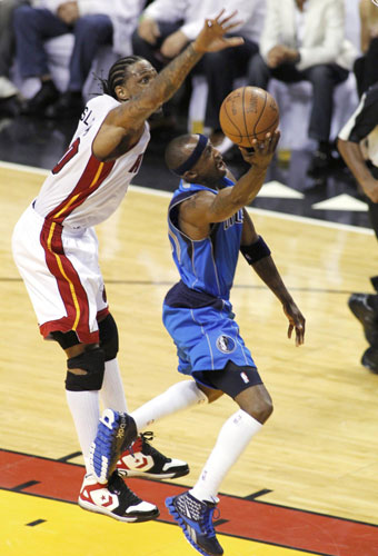 Mavericks top Heat for first NBA title, Nowitzki MVP