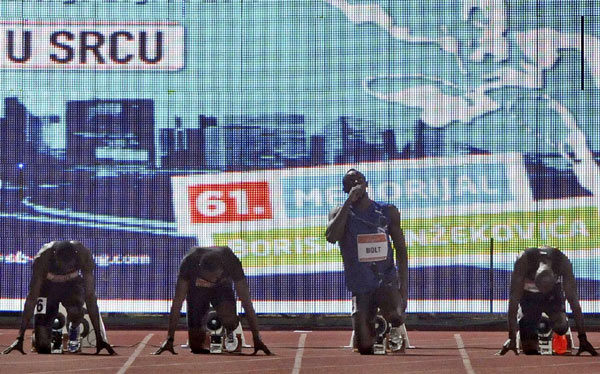 Bolt wins 100m redemption race at IAAF Challenge meet