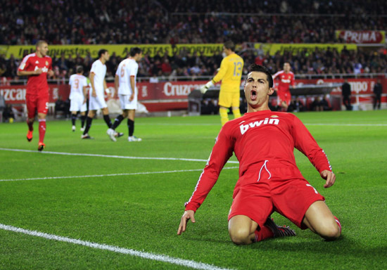 Real Madrid returns to top of Primera Liga Real Madrid returns to top of Primera Liga