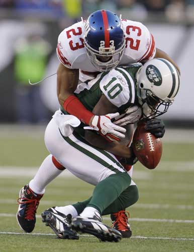 Cruz, Bradshaw lead Giants past Jets