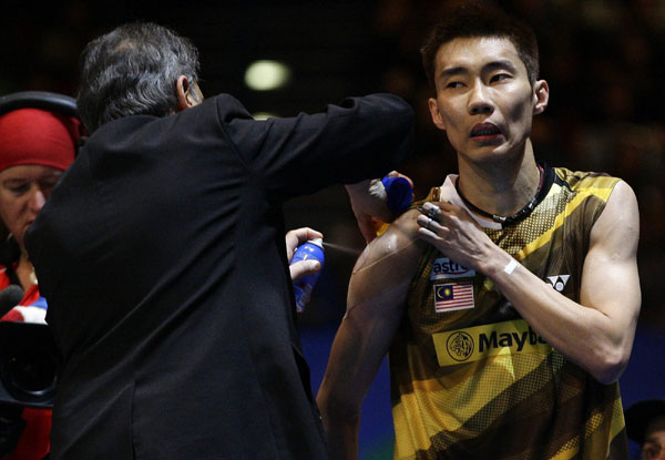 Lin Dan wins title after Chong Wei retires