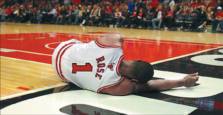 Bulls lose Rose for playoffs