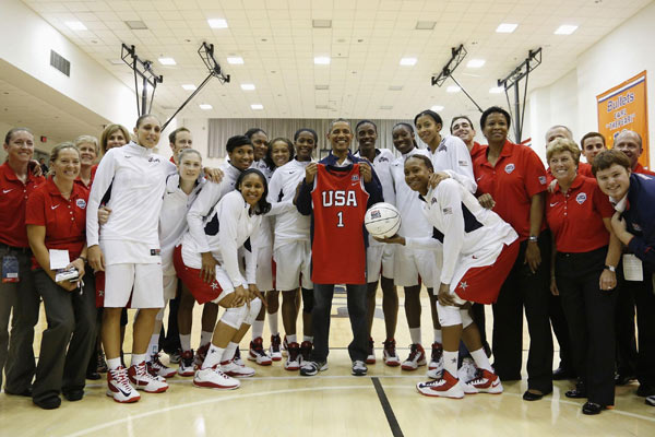 Obama cheers for US Olympic basketball team