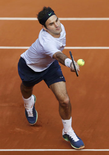 Federer proves he is the man for a crisis