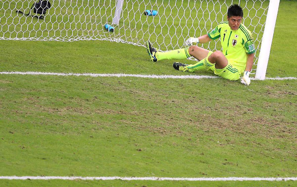 Mexico overwhelms Japan 2-1 in Confederations Cup