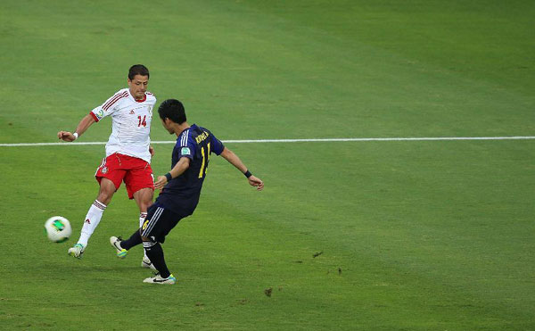 Mexico overwhelms Japan 2-1 in Confederations Cup
