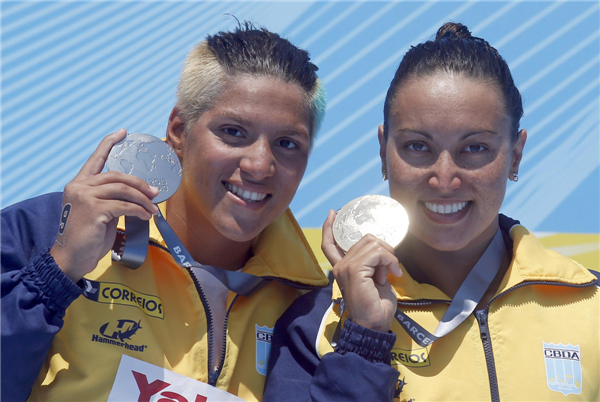 Brazil's Poliana Okimoto takes gold in open water