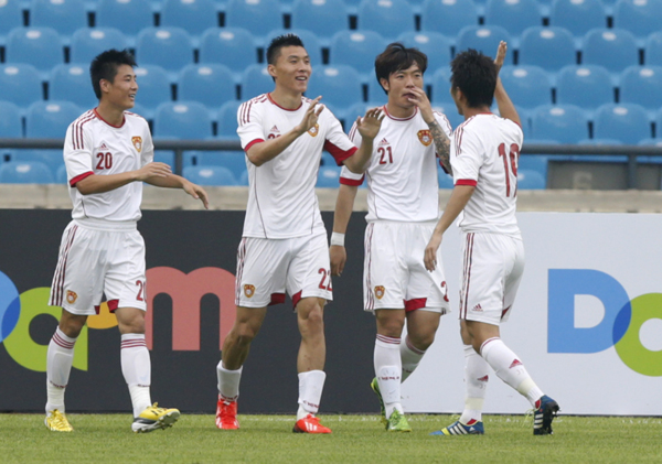 China edges Australia 4-3 in East Asian Cup