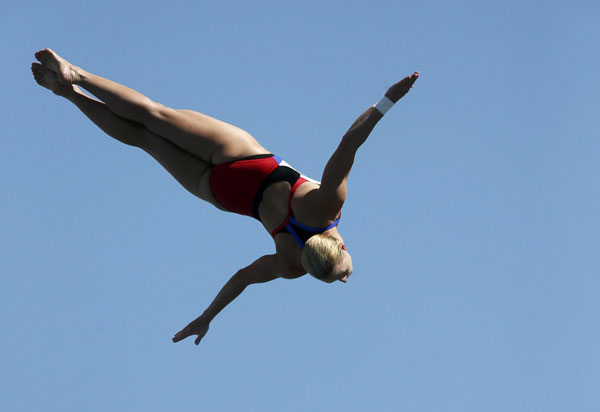 Women's high diving makes a splash at Barcelona worlds