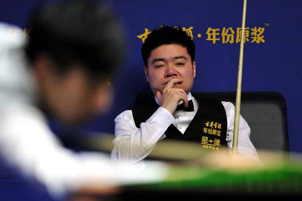 Ding crashes Li 5-1 at World Snooker Haikou Open