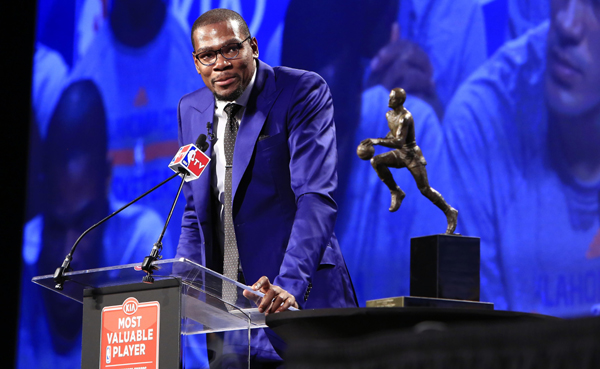 Thunder's Kevin Durant wins first MVP award