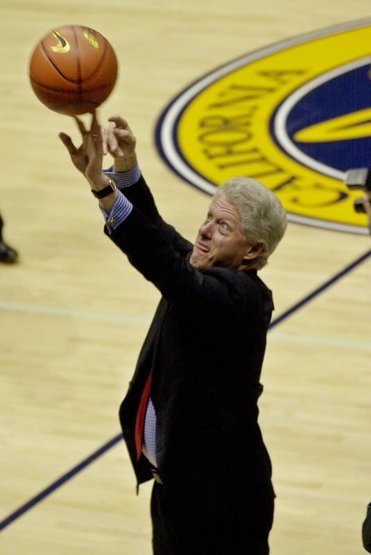 Super basketball fans among world leaders