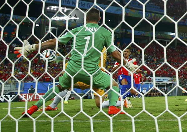 Chile beats Australia 3-1 in World Cup