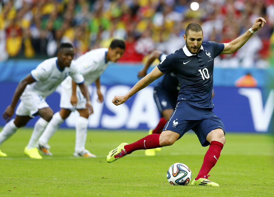 Benzema brace as France overrun 10-man Honduras