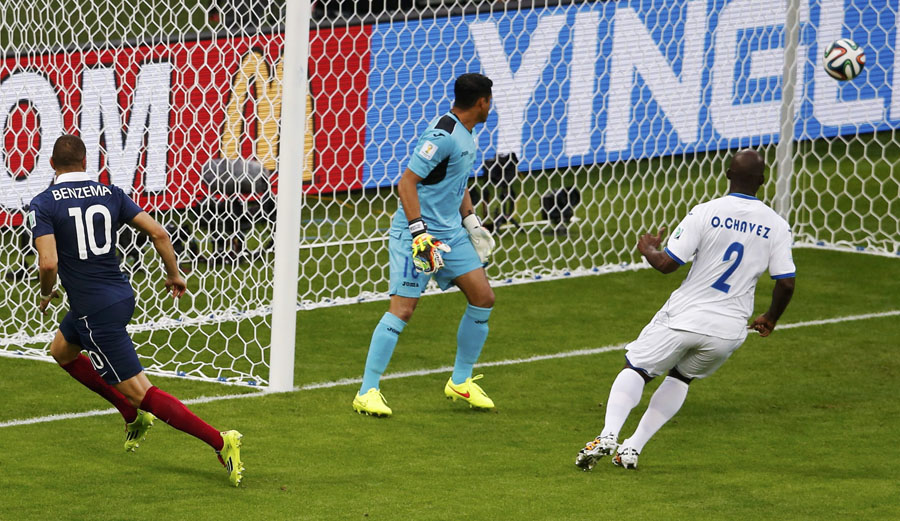 Benzema brace as France overrun 10-man Honduras