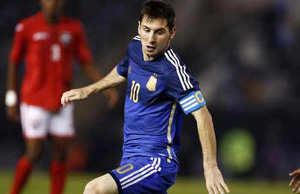 Messi scores and lifts Argentina 2-1 over Bosnia