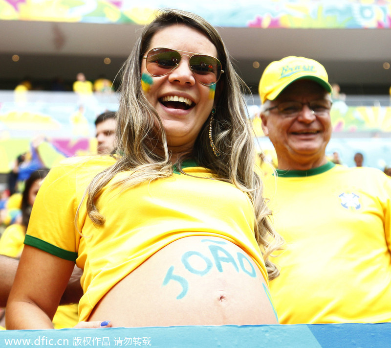 Expectant moms tackle World Cup excitement