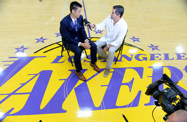 Lakers' Jeremy Lin to start in opener against his former team