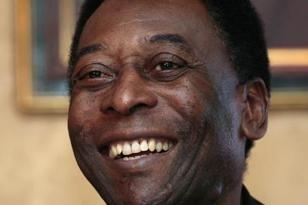Soccer great Pele in intensive care, condition improving